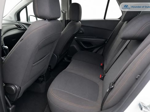 Used 2020 Chevrolet Trax LS w/ Tint and Cruise Package FWD image 9