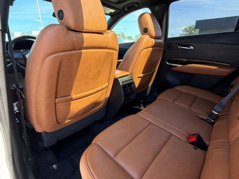 Used 2019 Cadillac XT4 Premium Luxury FWD image 23