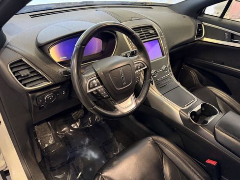 Used 2020 Lincoln Nautilus Premier w/ Equipment Group 101A image 4