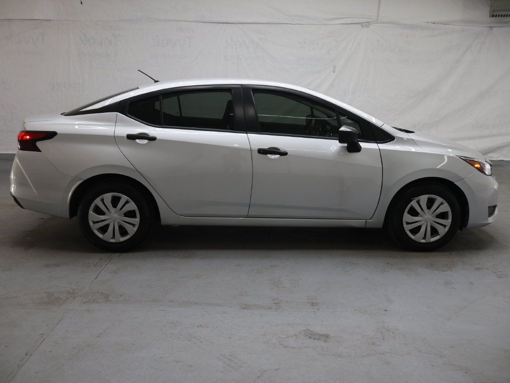 Used 2025 Nissan Versa S FWD image 8