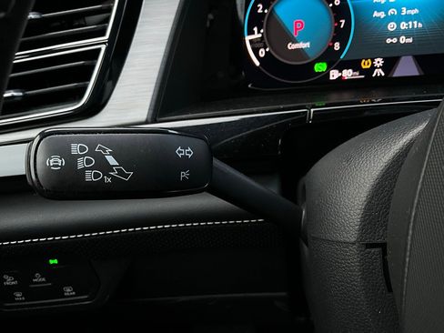 Used 2025 Volkswagen Atlas Cross Sport SE image 37