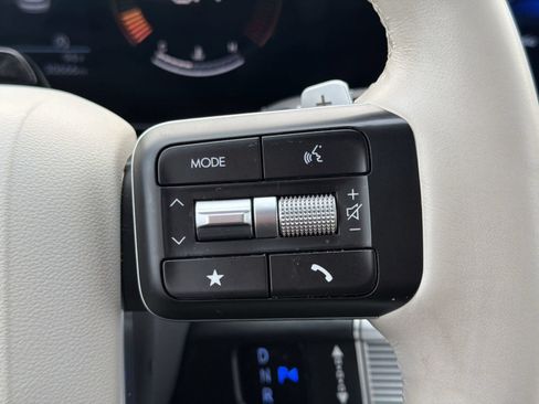 Used 2026 Hyundai Santa Fe SEL FWD image 19