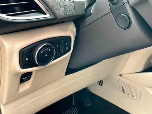 Used 2020 Lincoln Nautilus Reserve w/ Equipment Group 201A image 25