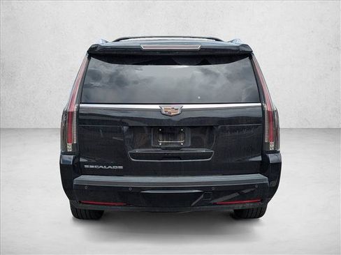 Used 2015 Cadillac Escalade Luxury AWD/4WD image 7