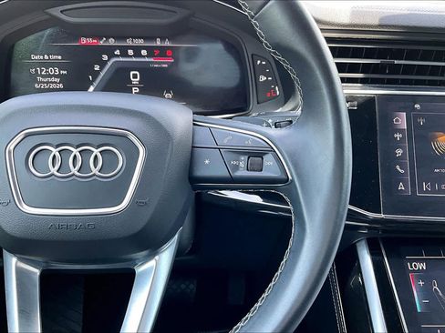 Used 2025 Audi Q7 3.0T Premium Plus AWD/4WD image 25
