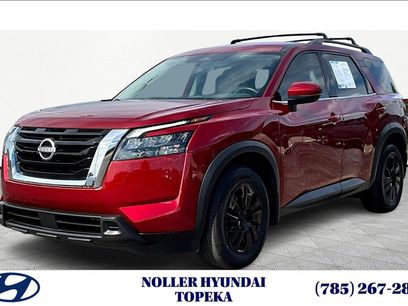 Used 2023 Nissan Pathfinder SV
