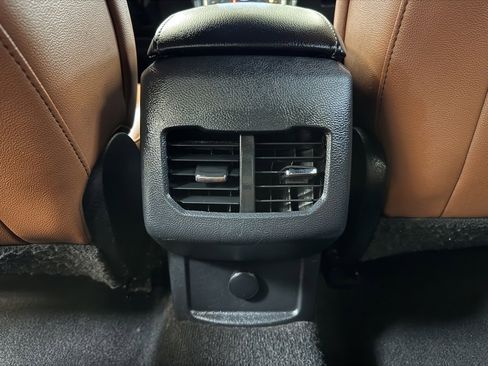 Used 2019 Ford Fusion Titanium image 17