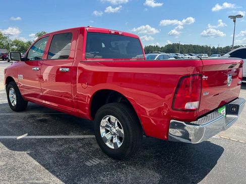 Used 2022 RAM 1500 Classic SLT AWD/4WD image 26