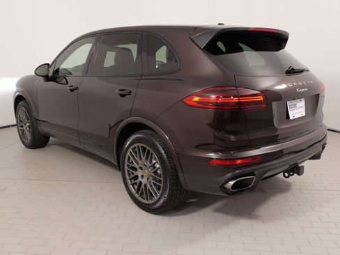 Used 2017 Porsche Cayenne image 14