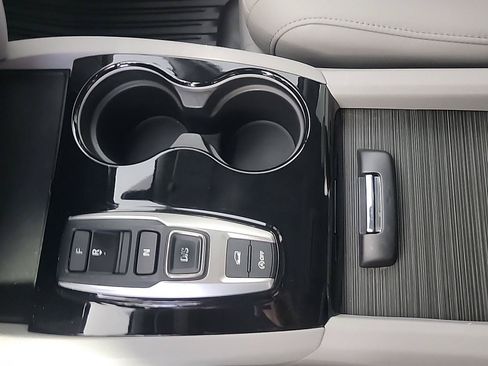 Certified 2019 Honda Pilot Touring image 36