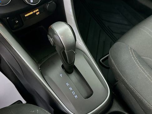 Used 2019 Chevrolet Trax LT image 17
