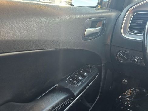 Used 2021 Dodge Charger SXT w/ Leather Interior Group image 29