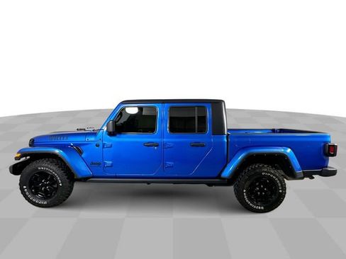 Used 2021 Jeep Gladiator Sport AWD/4WD image 5