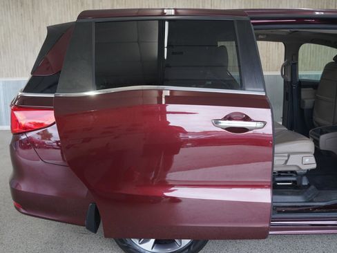Used 2019 Honda Odyssey Touring image 28