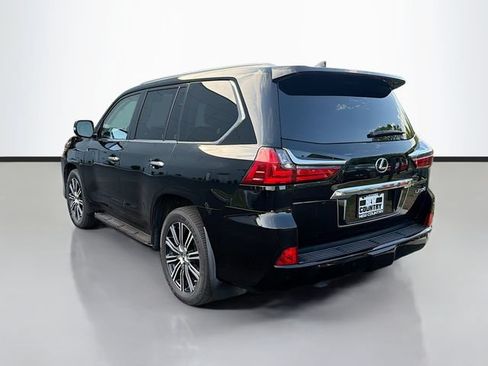 Used 2020 Lexus LX 570 4WD w/ Luxury Package image 5