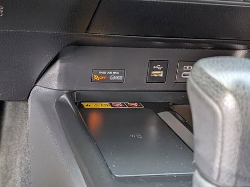 Used 2025 Toyota Camry LE w/ Convenience Package image 17