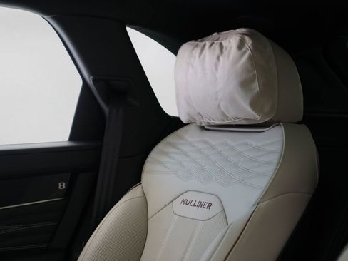 New 2026 Bentley Bentayga Extended Wheelbase AWD/4WD image 22