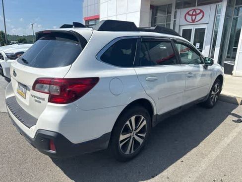 Used 2019 Subaru Outback 3.6R Limited AWD/4WD image 4