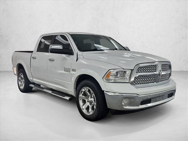 Used 2017 RAM 1500 Laramie AWD/4WD image 3