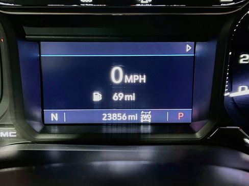 Used 2022 GMC Sierra 2500 AT4 AWD/4WD image 8