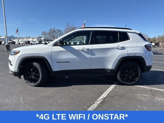 Used 2023 Jeep Compass Latitude AWD/4WD image 9