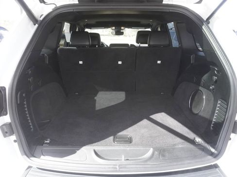 Used 2019 Jeep Grand Cherokee Altitude image 31