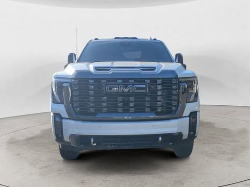Used 2024 GMC Sierra 3500 Denali Ultimate image 8