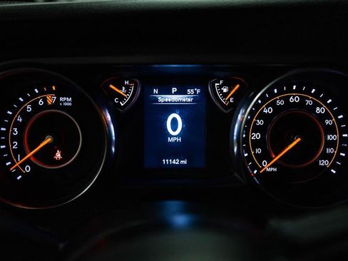 Used 2023 Jeep Gladiator Sport image 15