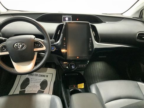 Used 2019 Toyota Prius Prime Advanced image 17