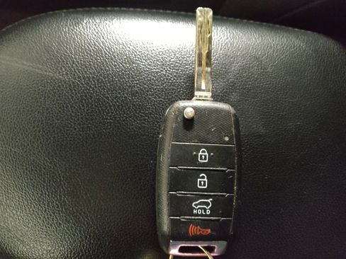 Used 2018 Kia Soul FWD image 32