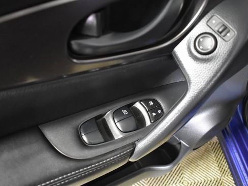 Certified 2022 Nissan Rogue Sport S image 7