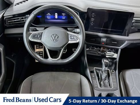 Used 2025 Volkswagen Jetta Sport FWD image 26
