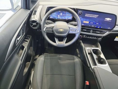 New 2026 Chevrolet Equinox EV LT image 7