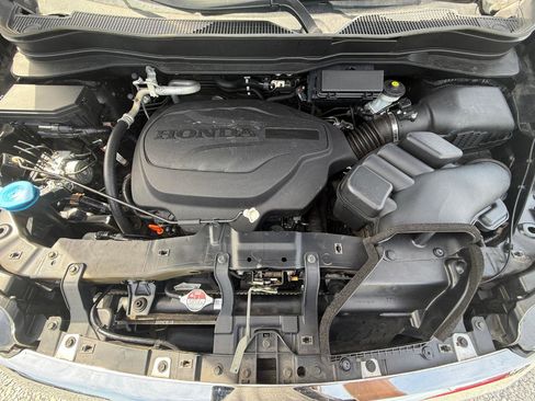 Used 2017 Honda Pilot Elite image 13