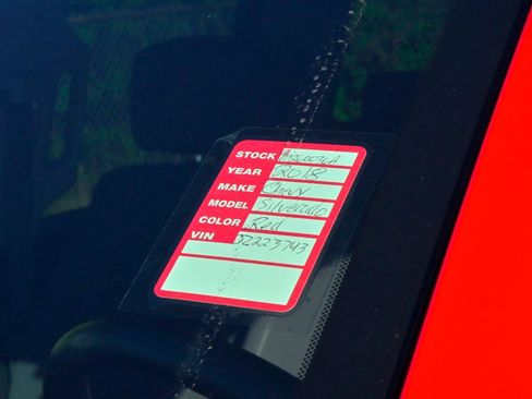 Used 2018 Chevrolet Silverado 1500 LT w/ All Star Edition image 31