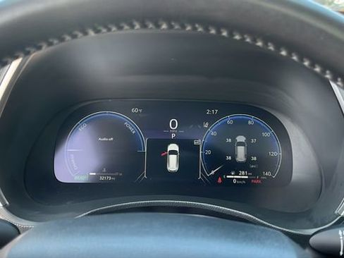 Used 2023 Toyota Highlander Limited image 14