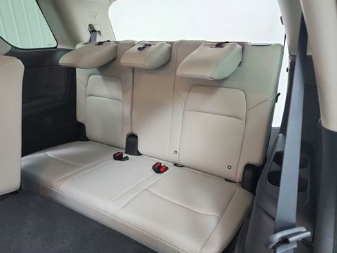 New 2026 Nissan Pathfinder SL FWD image 33