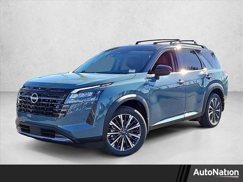 New 2026 Nissan Pathfinder Platinum image 1