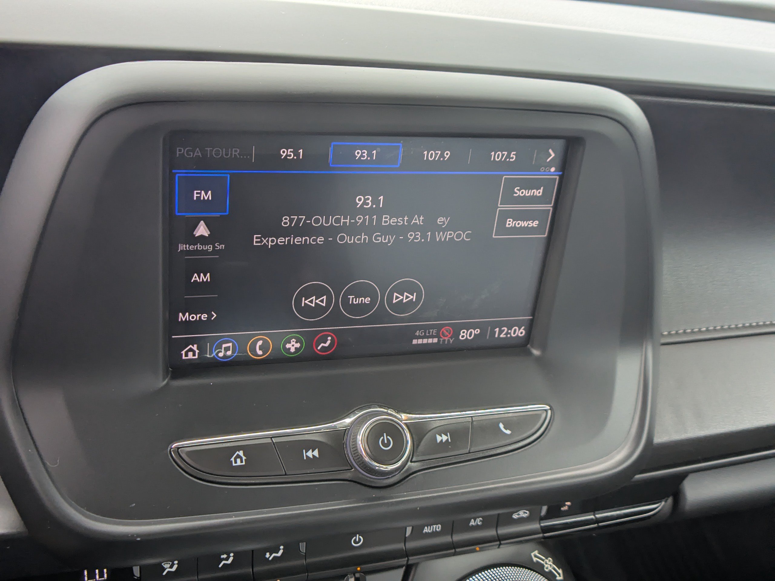 Used 2024 Chevrolet Camaro LT RWD image 19
