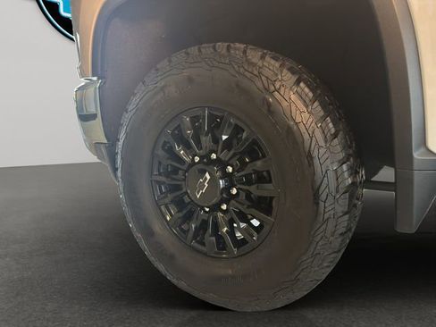 Used 2022 Chevrolet Silverado 3500 LT image 22