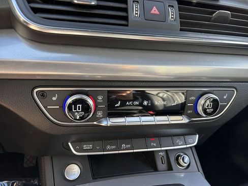 Used 2020 Audi Q5 2.0T Titanium Premium Plus w/ Premium Plus Package image 53