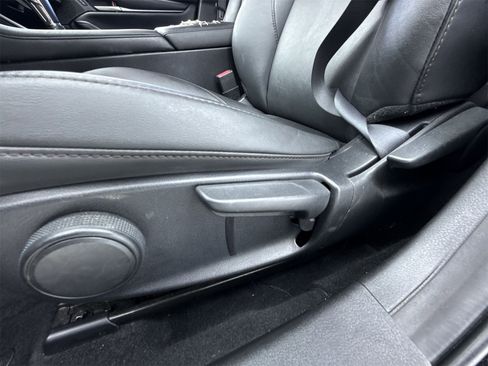 Used 2020 MAZDA MAZDA3 Sedan w/ Select Package image 17