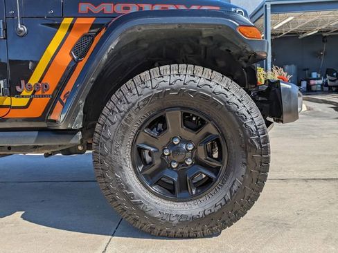 Used 2021 Jeep Gladiator Mojave image 12