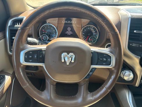 Used 2020 RAM 1500 Laramie AWD/4WD image 10