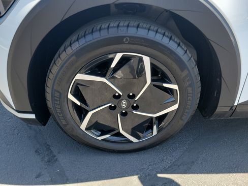 Certified 2024 Hyundai Ioniq 5 SEL RWD image 31
