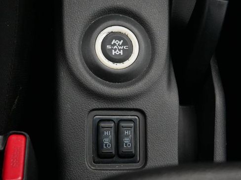 Used 2014 Mitsubishi Outlander SE AWD/4WD image 25