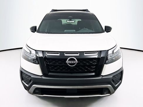 Used 2023 Nissan Pathfinder Rock Creek AWD/4WD image 2