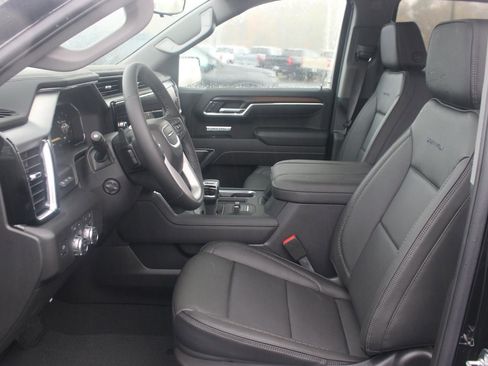 New 2026 GMC Sierra 1500 Denali w/ Denali Reserve Package image 13