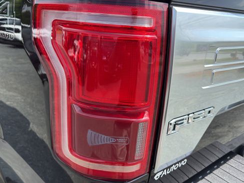 Used 2018 Ford F150 King Ranch w/ Equipment Group 601A Luxury AWD/4WD image 29