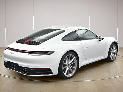 Certified 2024 Porsche 911 Carrera RWD image 26